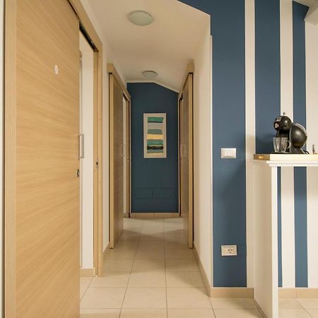 Civico 64 Bed & Breakfast In Mansarda パルミ エクステリア 写真
